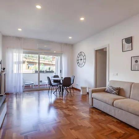 Vatican Hills Apartment *